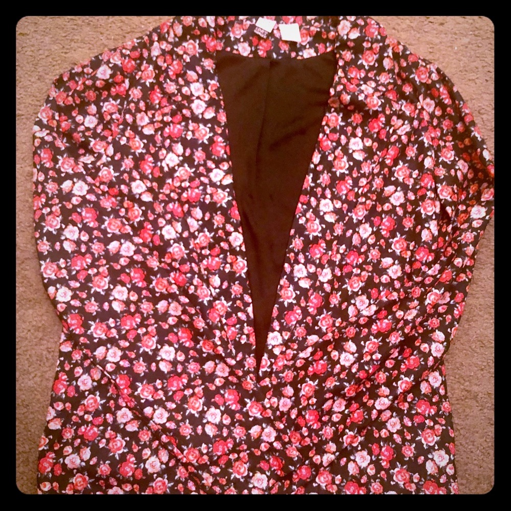 Love on a Hanger Floral Blazer!!